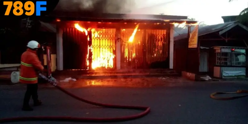 Mơ Thấy Xe Máy Đánh Số Gì - Ý Nghĩa Điềm Báo Tại 789F 3 Mơ thấy cháy nhà đánh số gì cùng các con lô nên chọn